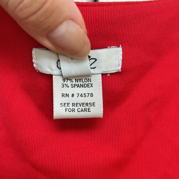 Cache Red Top - Picture 3 of 4